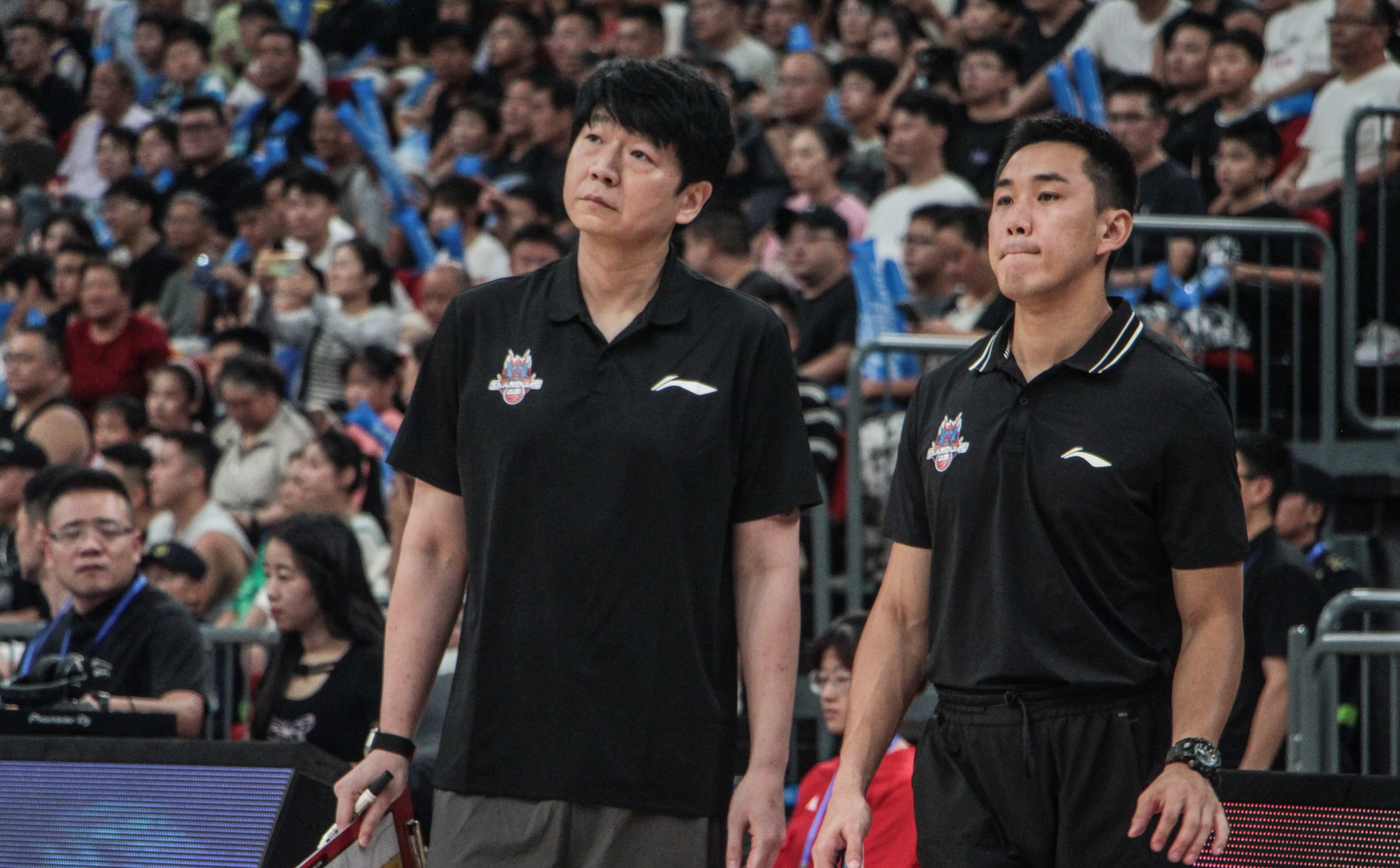 包含山东男篮发布备战花絮；转会期调整名单；欧篮联任务艰巨；年轻球员得到机会的词条-九游体育