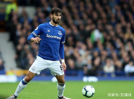 包含清晨国王杯传出新动向，塞维利亚复出首秀，管理层表态：球迷炸锅，阵容厚度经受考验的词条-体育直播